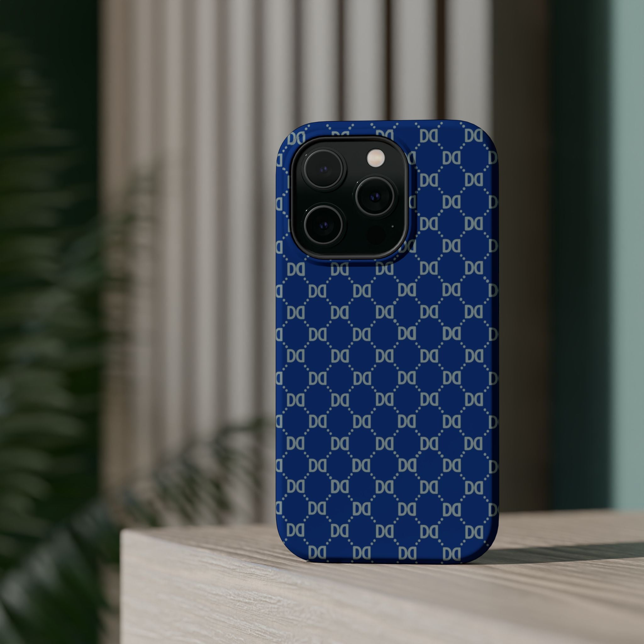 DD Monogram Pattern Magnetic Phone Case