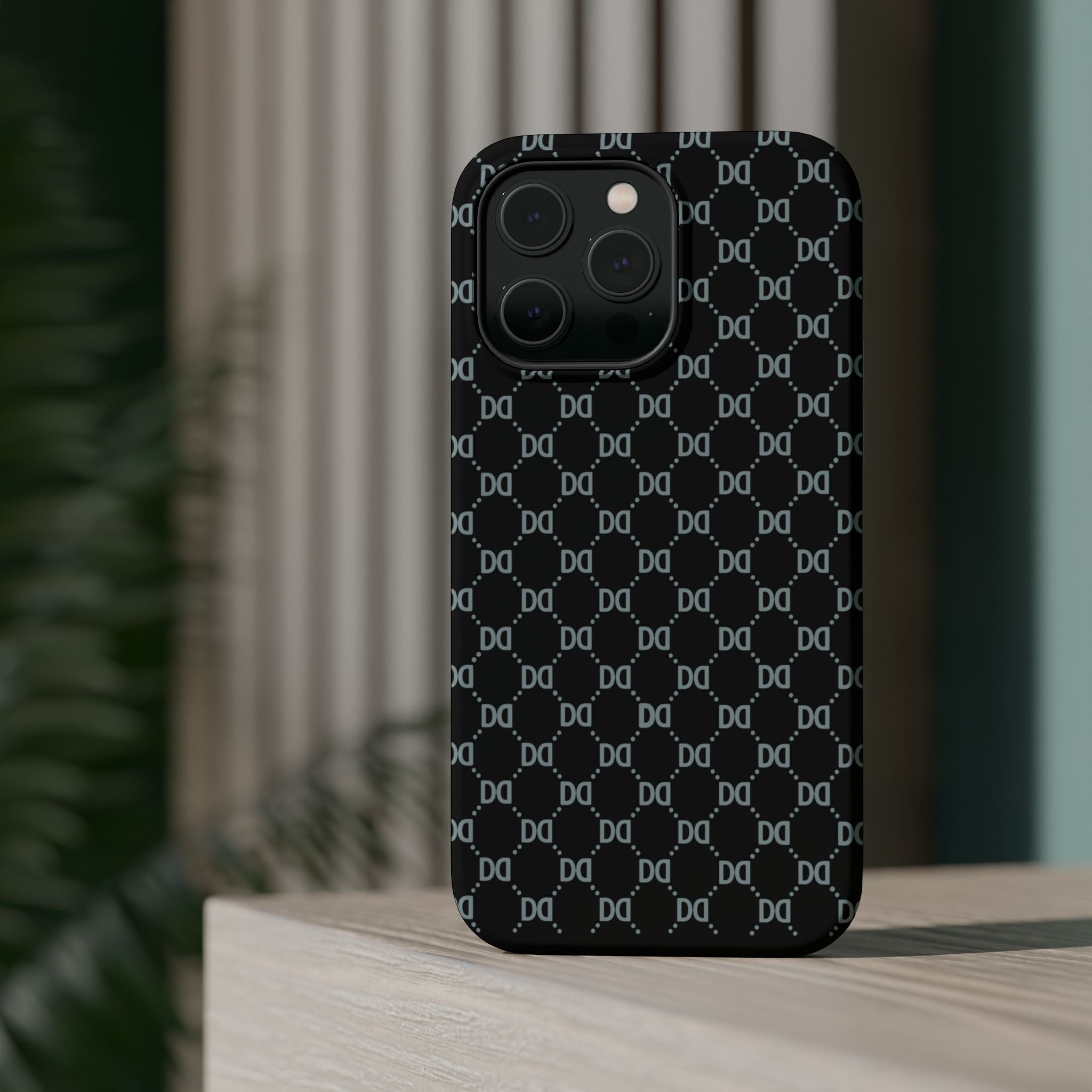 DD Monogram Pattern Magnetic Phone Case