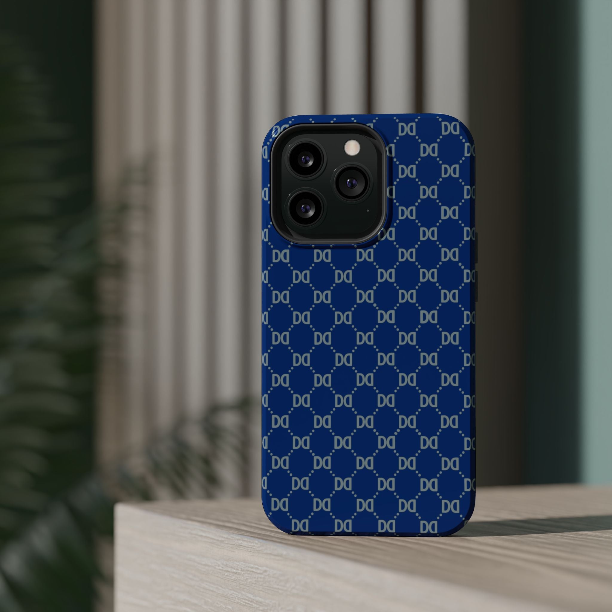 DD Monogram Pattern Magnetic Phone Case