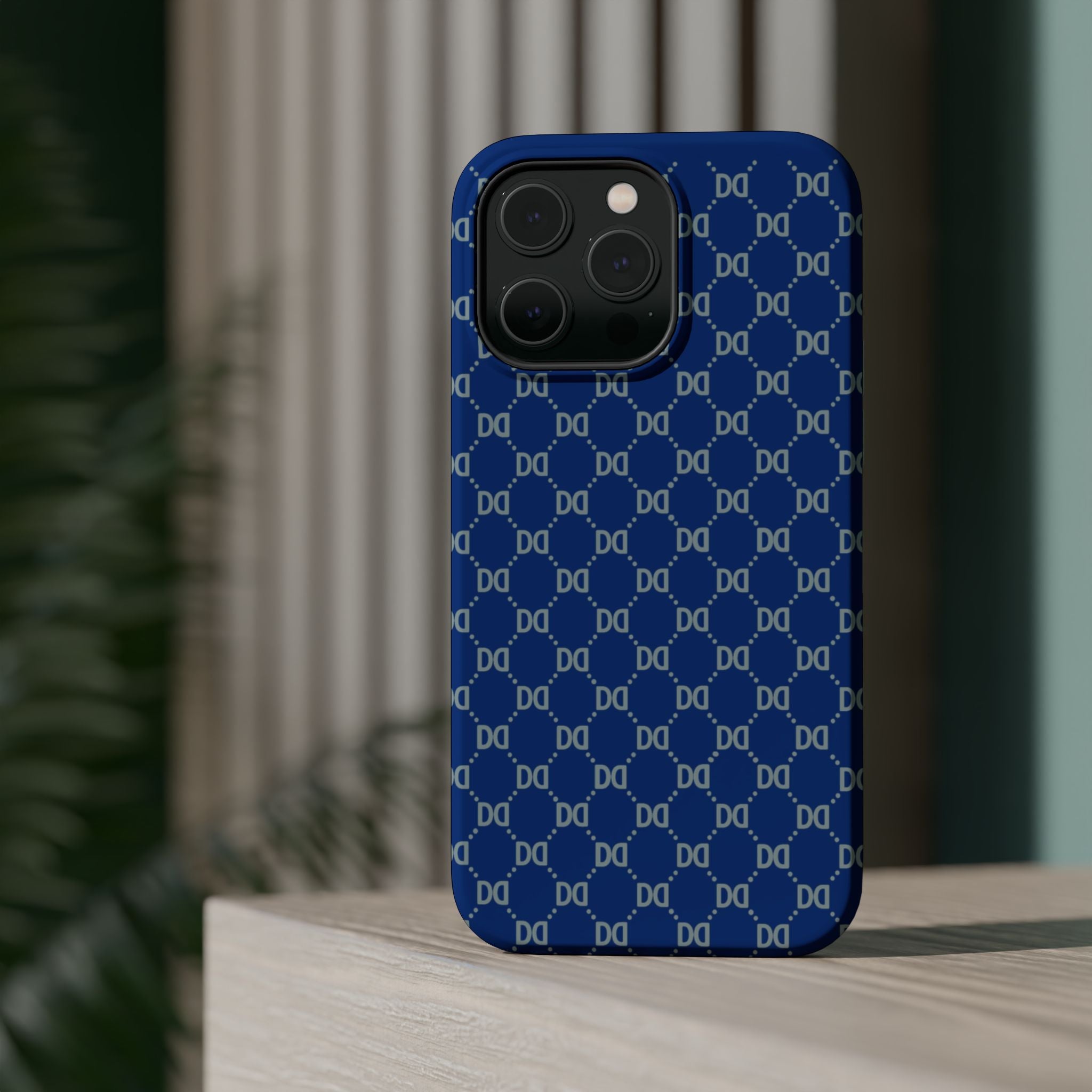DD Monogram Pattern Magnetic Phone Case