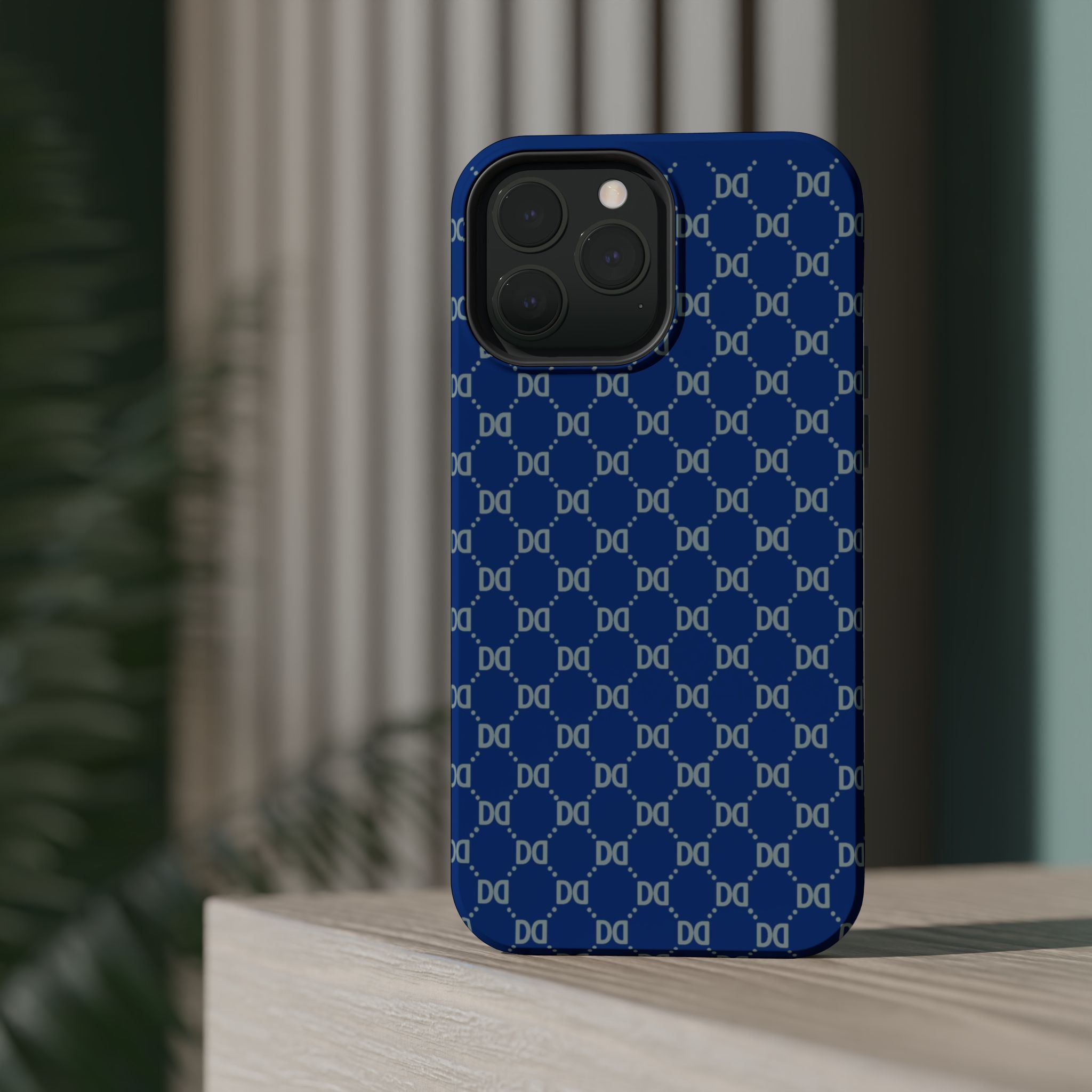 DD Monogram Pattern Magnetic Phone Case
