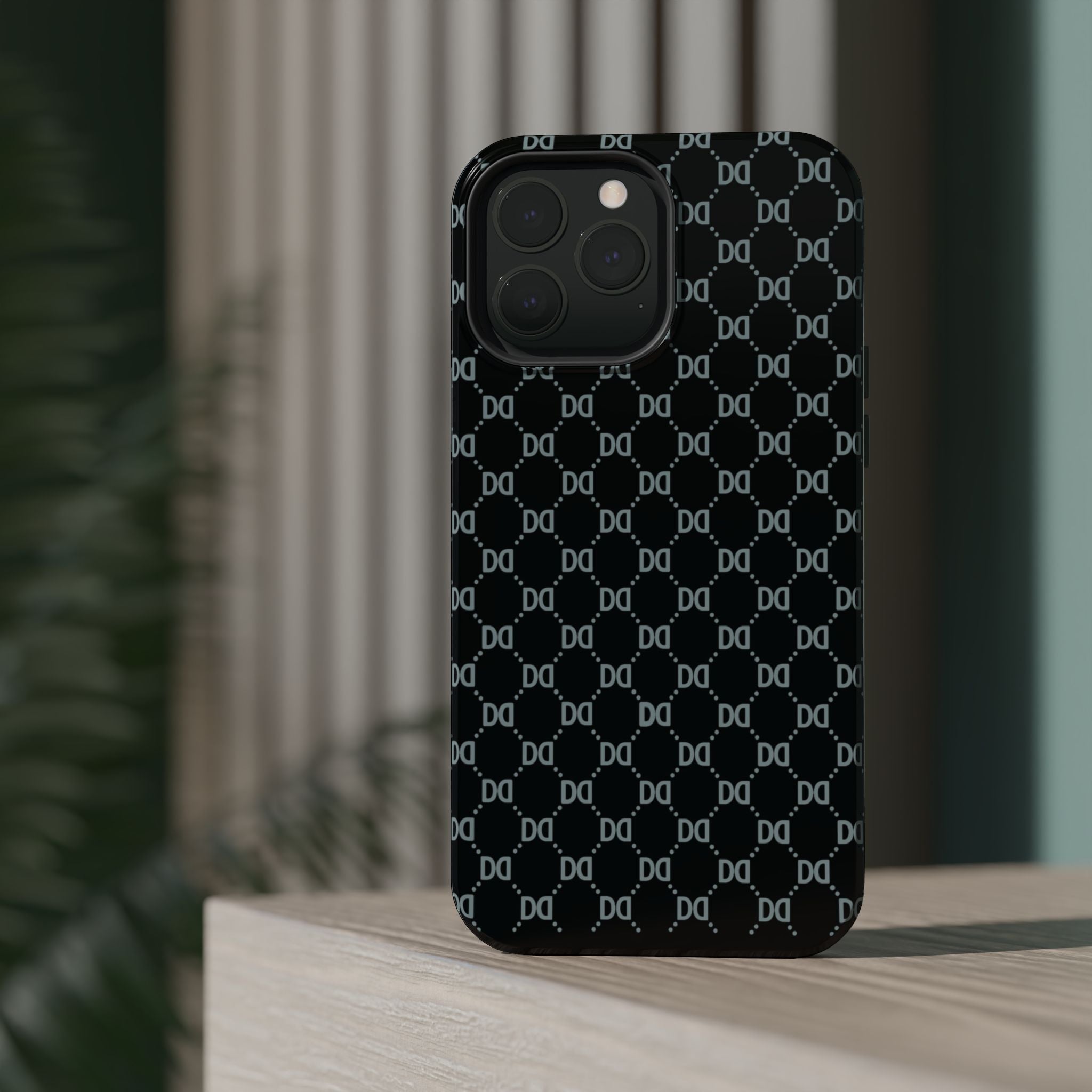 DD Monogram Pattern Magnetic Phone Case