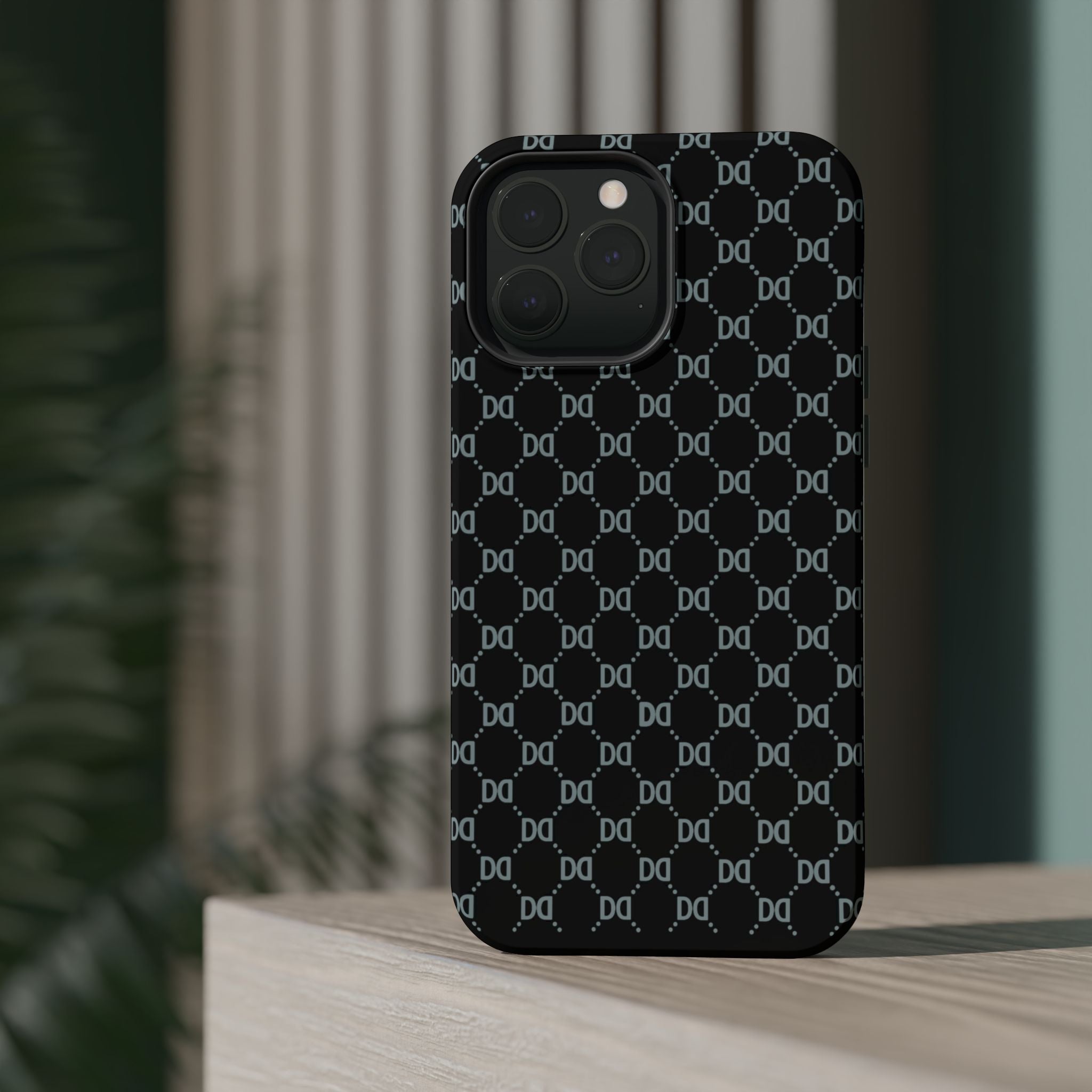DD Monogram Pattern Magnetic Phone Case