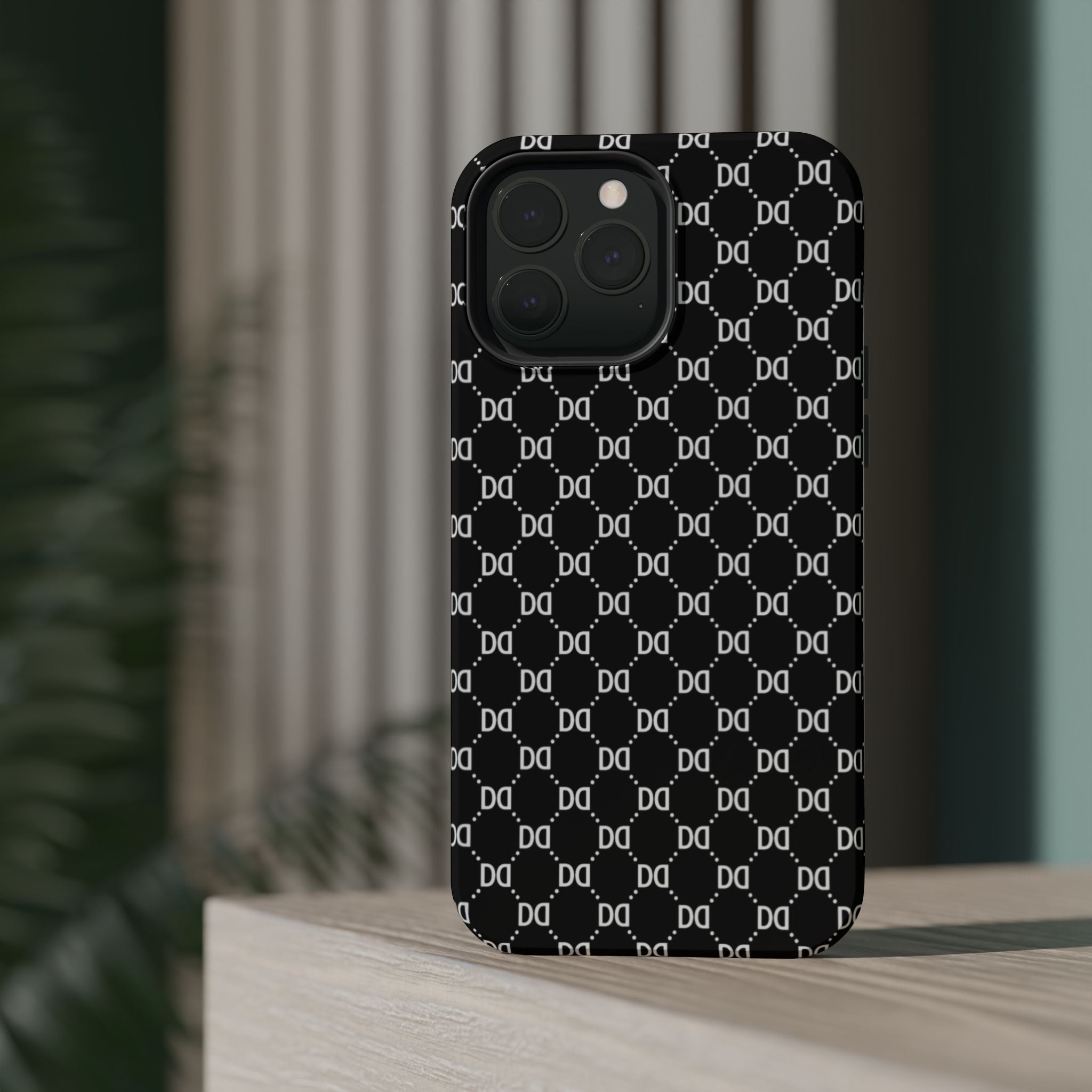 DD Monogram Pattern Magnetic Phone Case