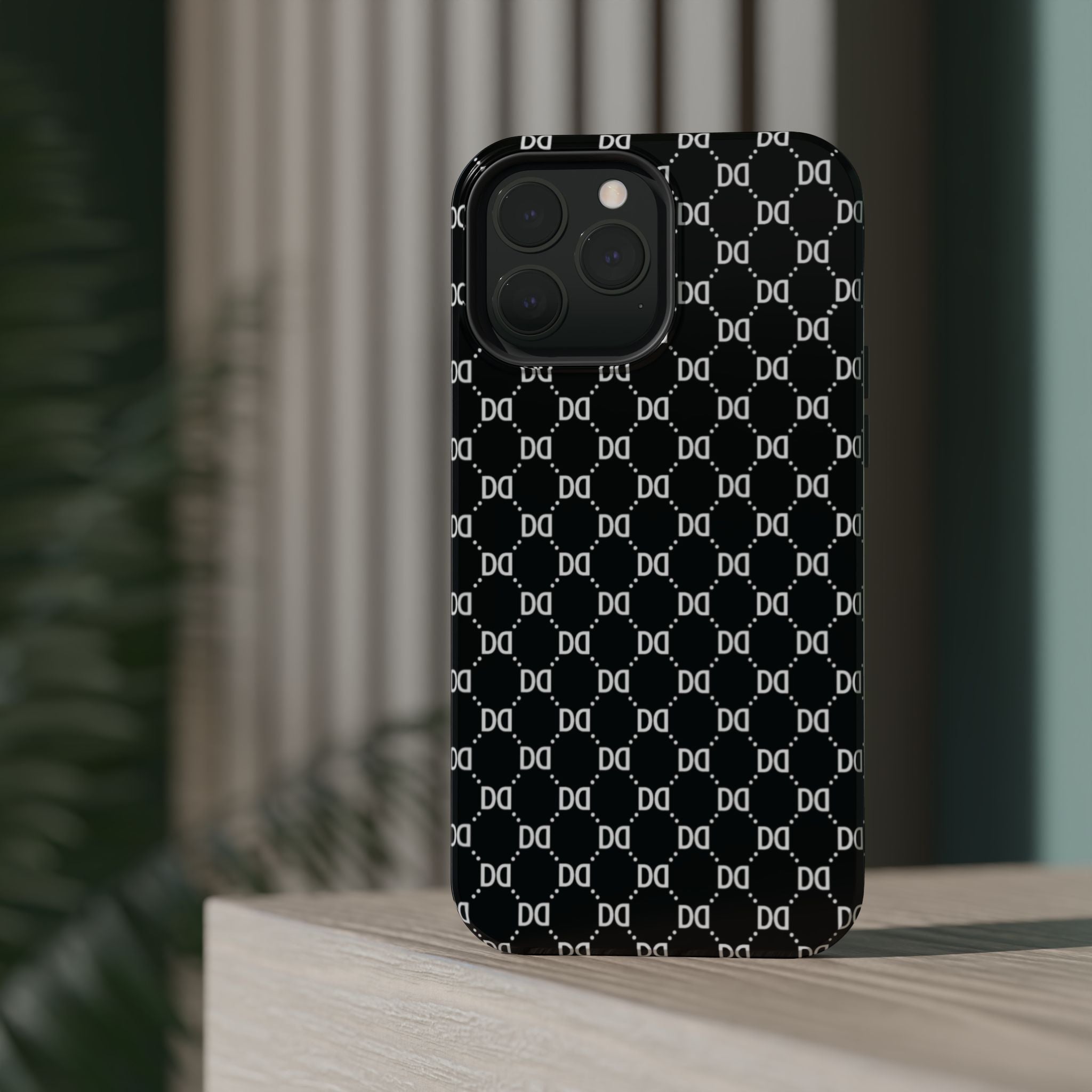 DD Monogram Pattern Magnetic Phone Case