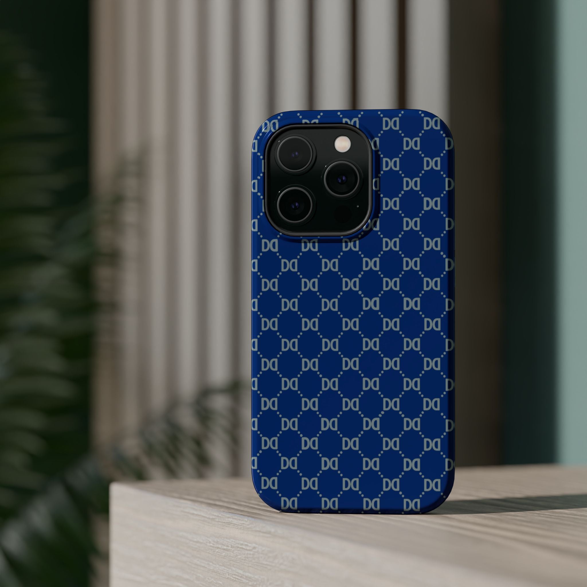 DD Monogram Pattern Magnetic Phone Case